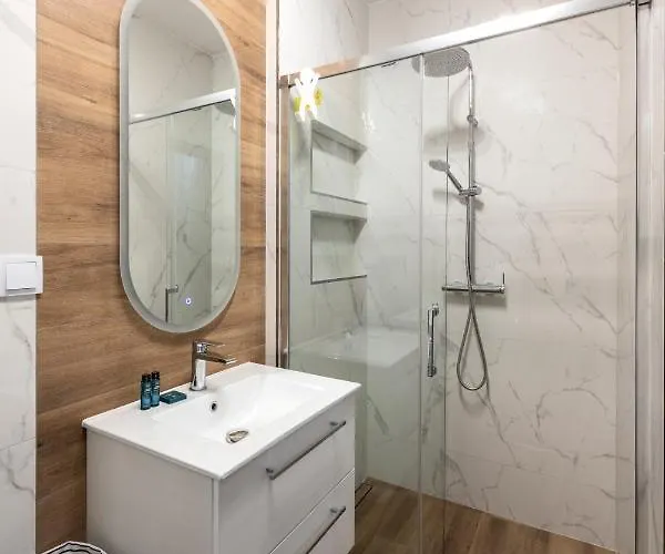 Shortstaypoland Marywilska ワルシャワ